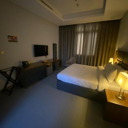 Saray Prime Suites Kuwait City Exterior foto